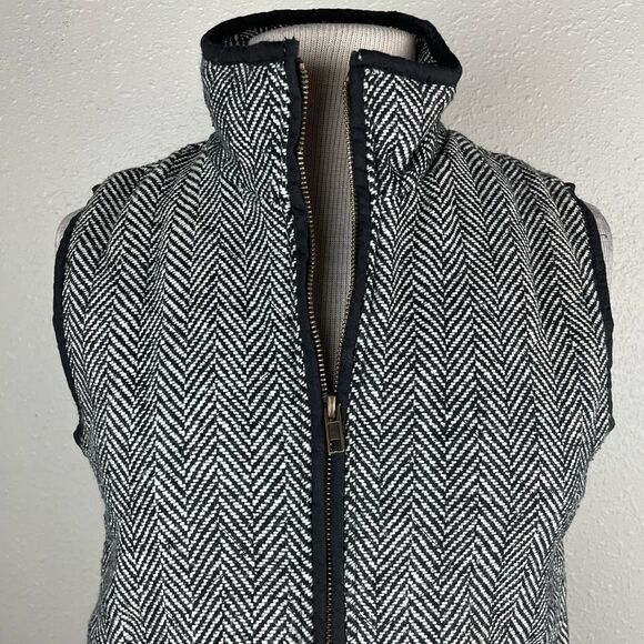Honey Punch Black and White Vest Size S EUC - Picture 2 of 8